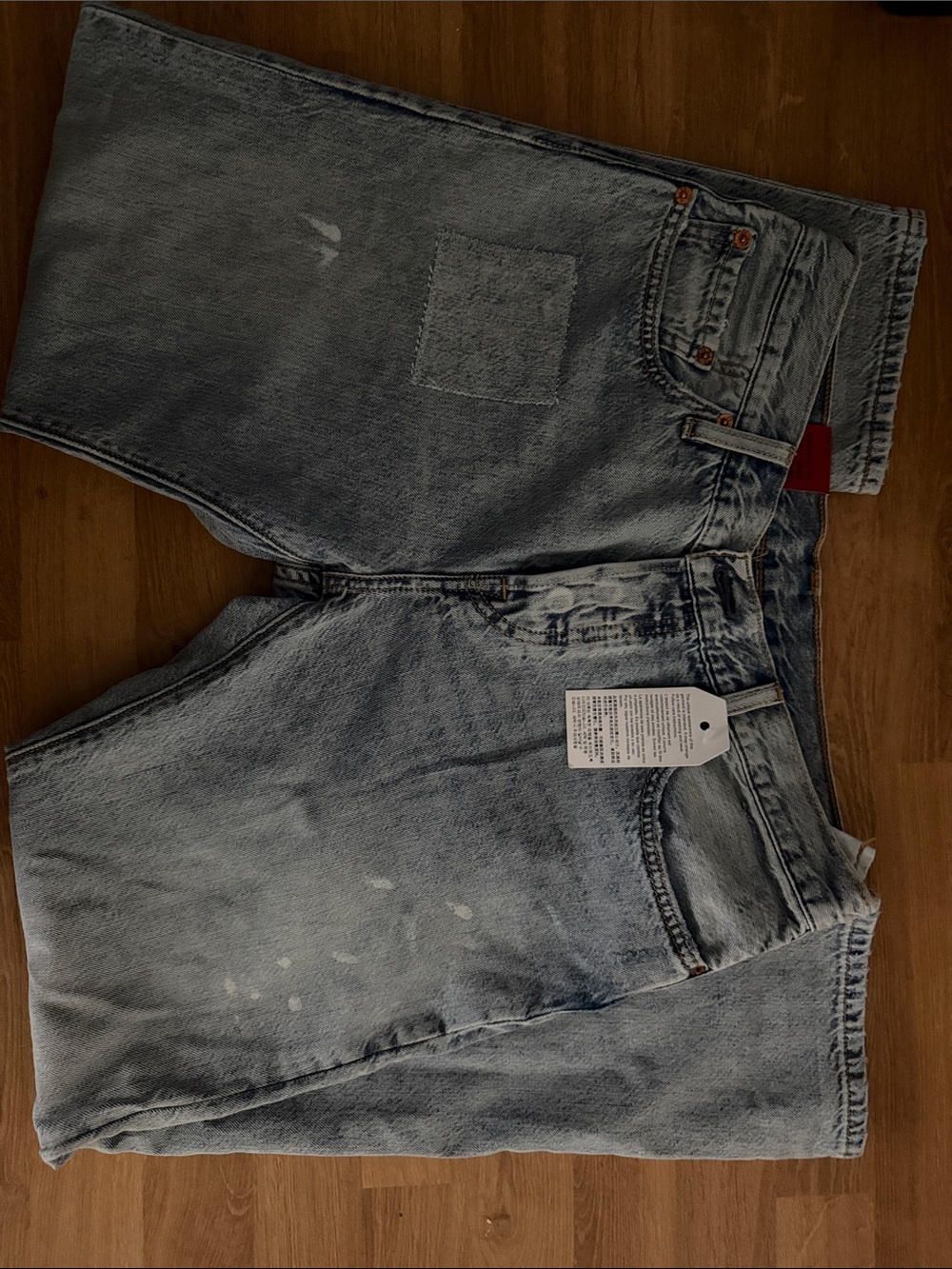 Custom women’s Levi 501 size 28
